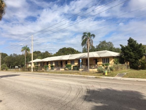 SOUTH SHORE PARK: 2318 4th St S, Saint Petersburg, FL 33705